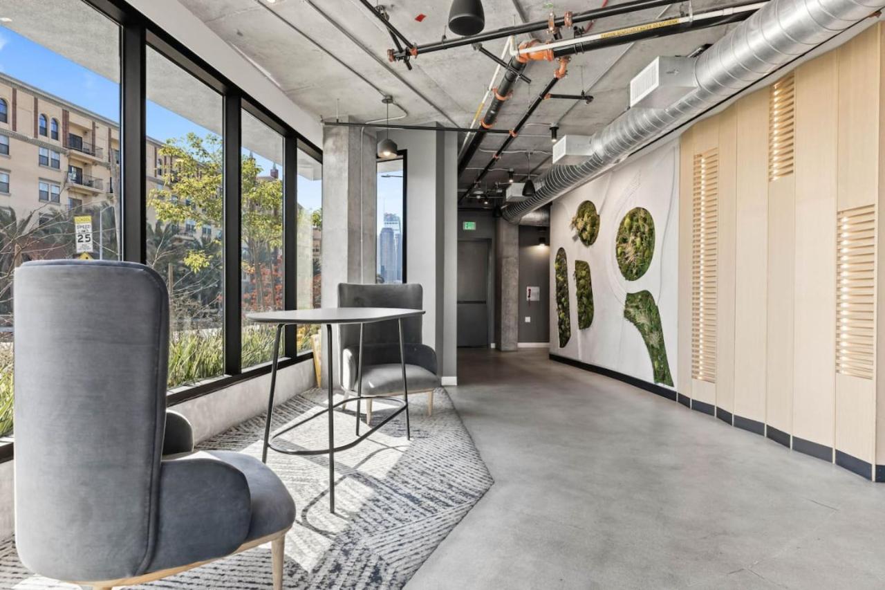 Chic Home, Dtla Skyline Views And Free Parking