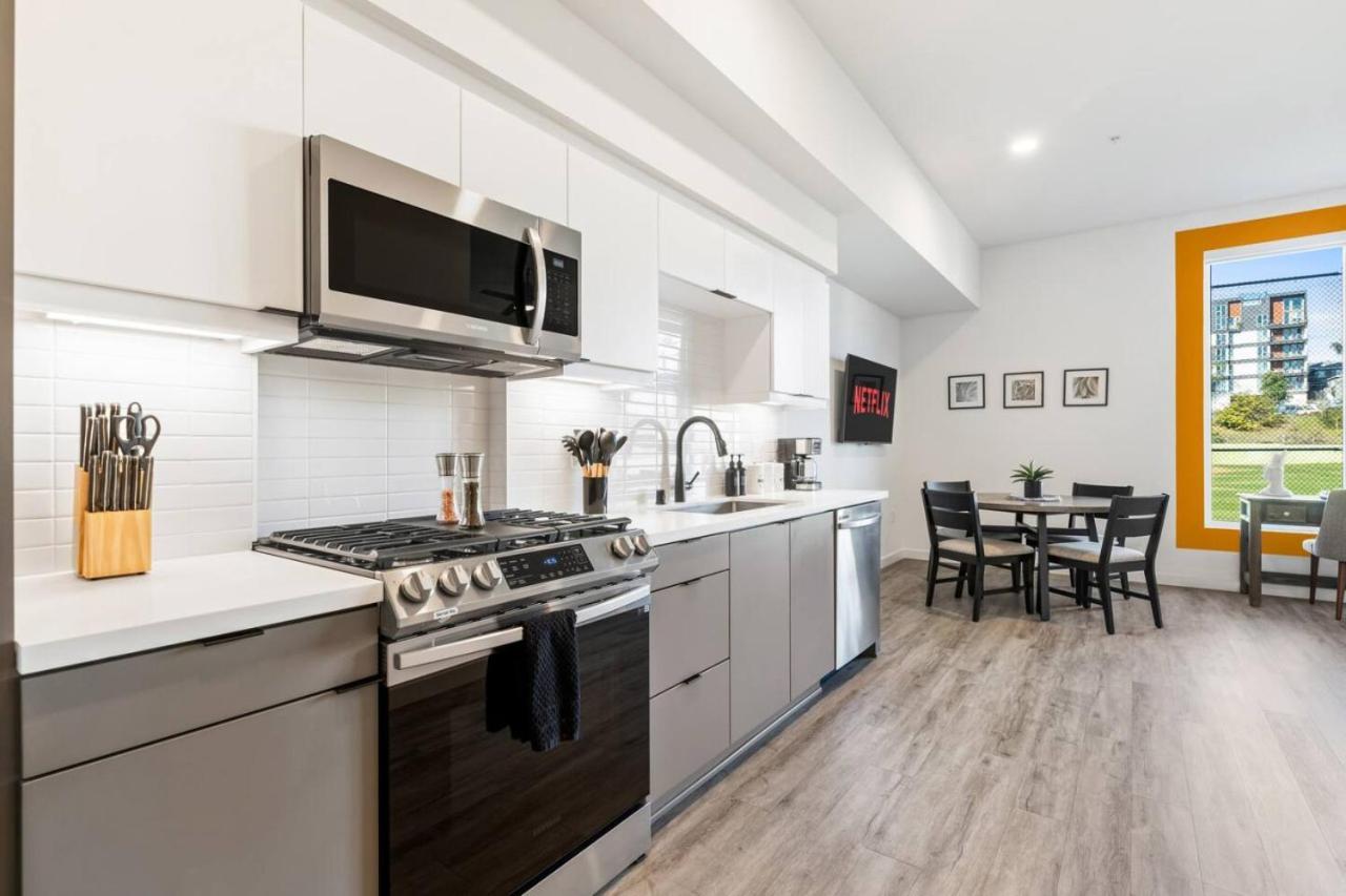 Chic Home, Dtla Skyline Views And Free Parking